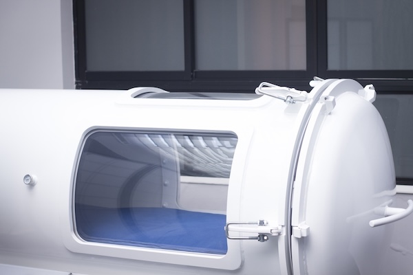 HBOT hyperbaric oxygen therapy chamber tank